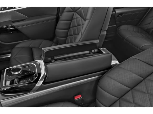 BMW 7th Series — الداخلي