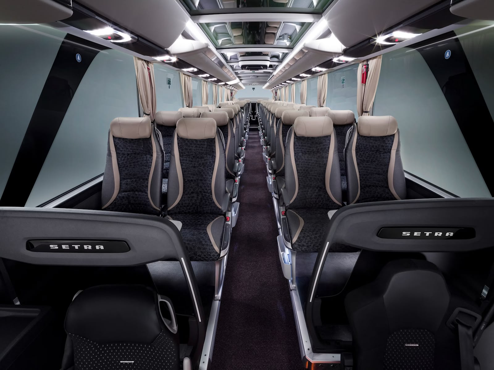 50-Seater Bus — الداخلي